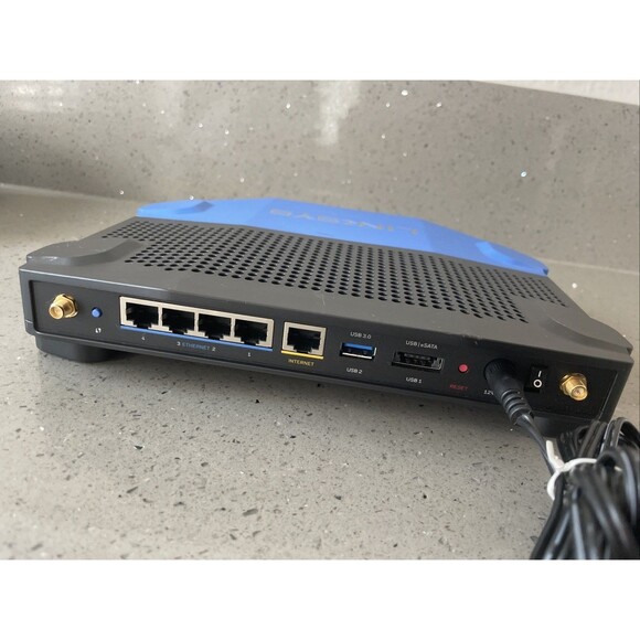 *READ* Linksys WRT1900AC V2 1300 Mbps 4 Port Dual-Band Wi-Fi Router PARTS ONLY - Picture 6 of 12